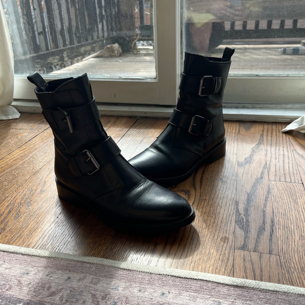 Emanuel Castro Italian made black leather boots, size 38